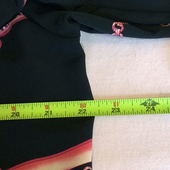 FINAL SALE PRICE Liz  Baker LS Blk/Coral Blouse in Medium - Picture 6 of 7